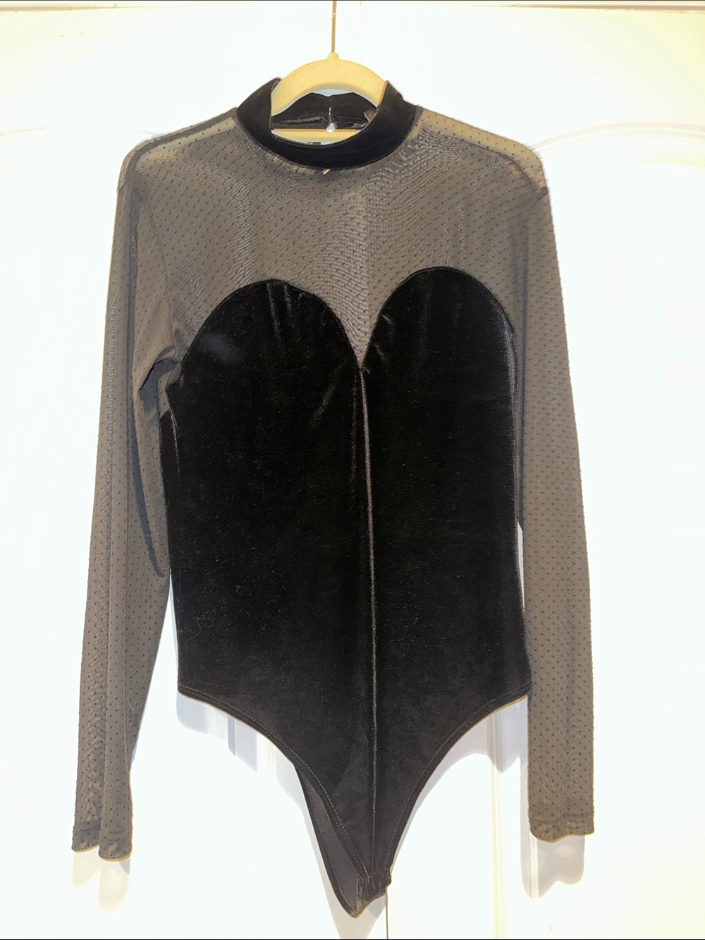 Amisu Black Velvet Heart-Detail Sheer Mesh Long-Sleeve Bodysuit